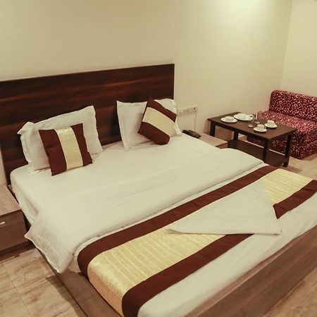 Basoya Farm 2Bhk Villla With Pool - 10 Min Away From Chattarpur Faridabad Buitenkant foto