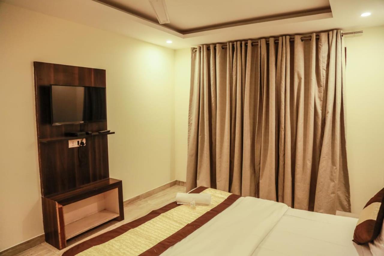 Basoya Farm 2Bhk Villla With Pool - 10 Min Away From Chattarpur Faridabad Buitenkant foto